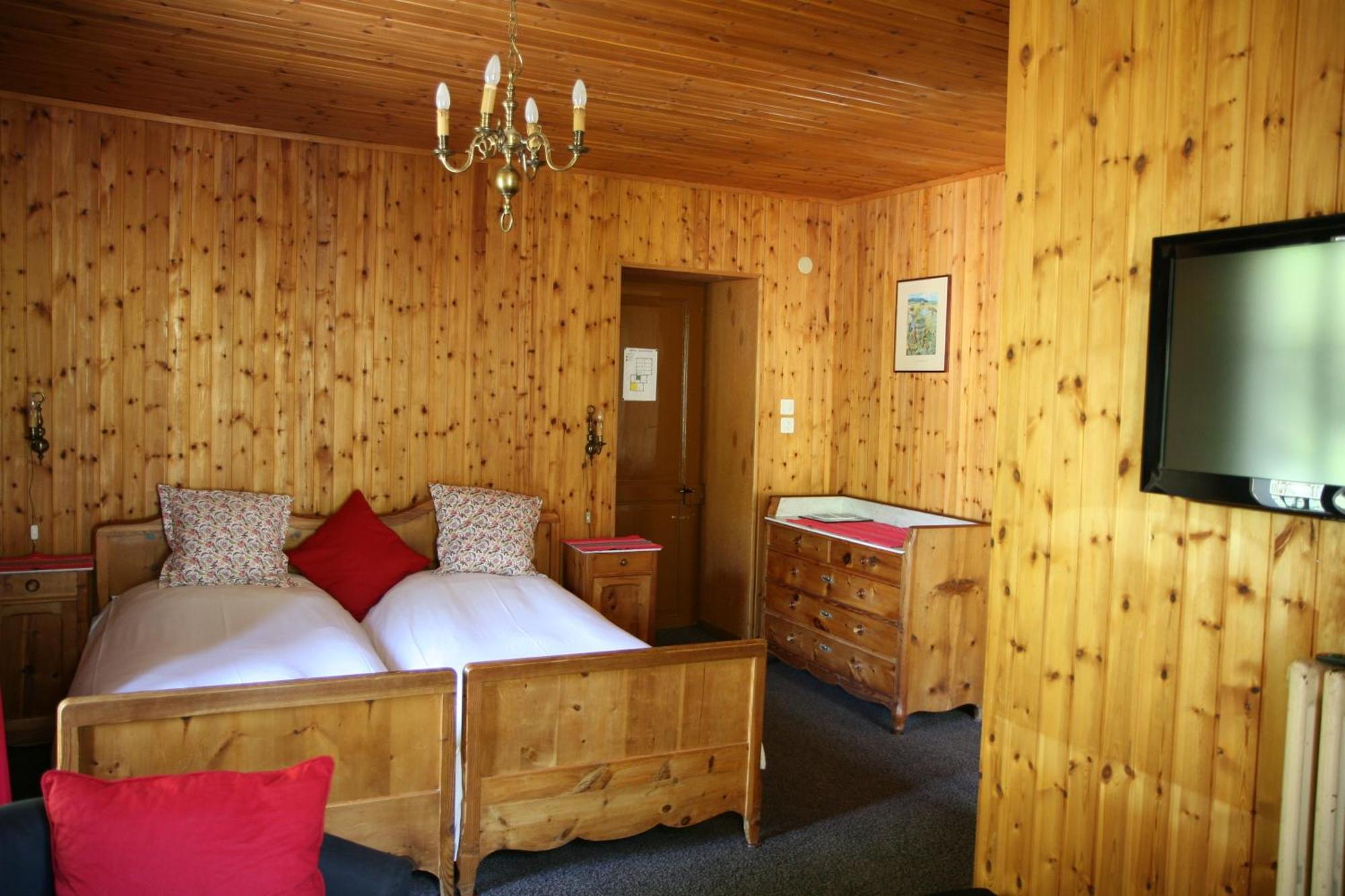 Hermitage Hotel 2*